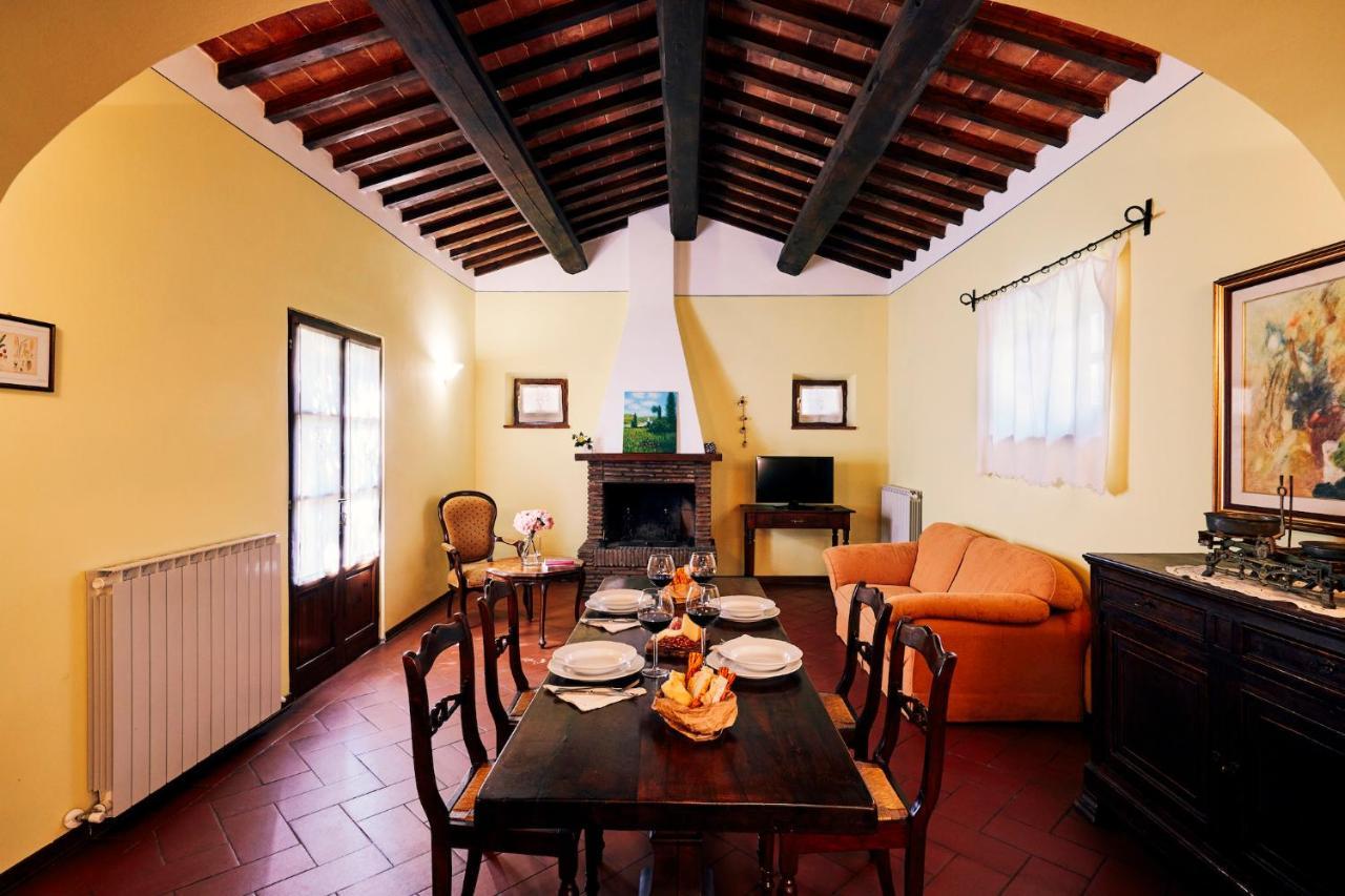 Agriturismo Il Borgo Cortona Luaran gambar