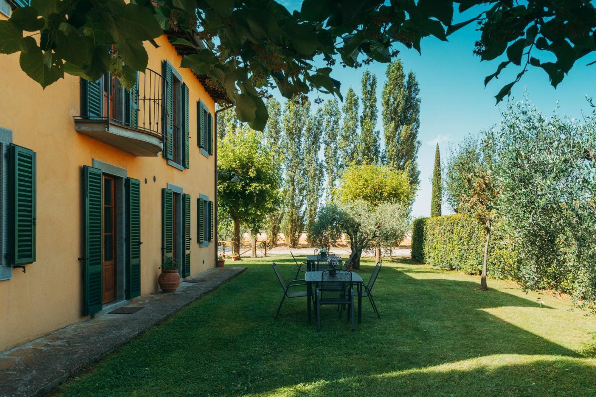 Agriturismo Il Borgo Cortona Luaran gambar