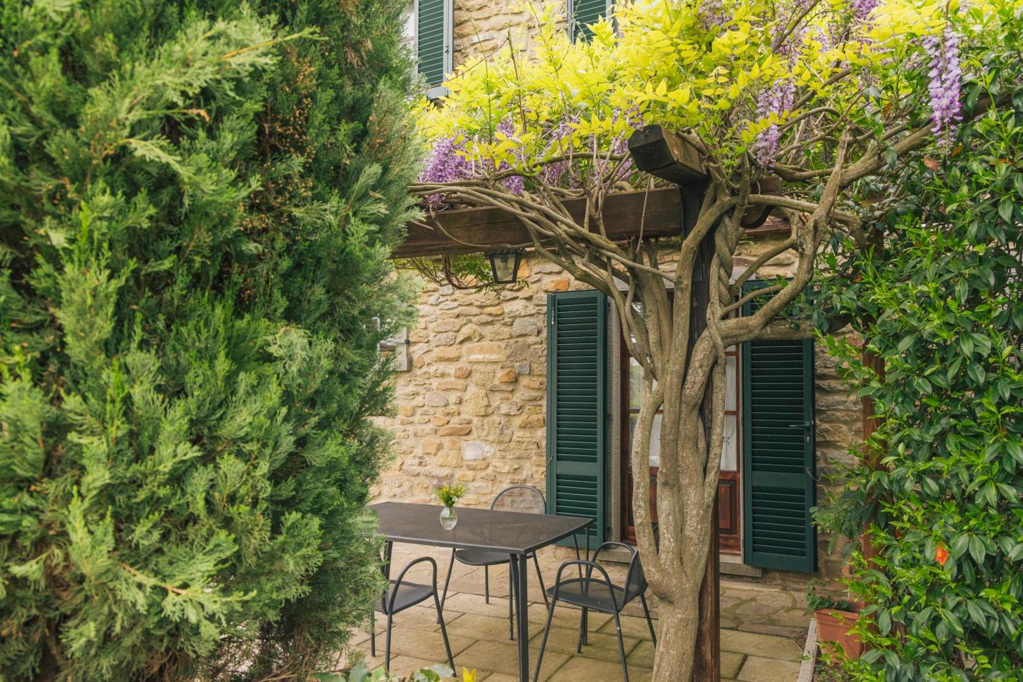 Agriturismo Il Borgo Cortona Luaran gambar